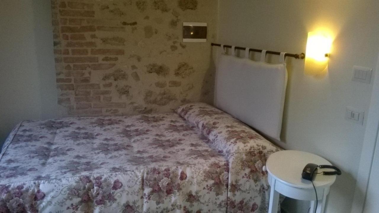 Arnolfo B&B Colle Val D'Elsa Phòng bức ảnh